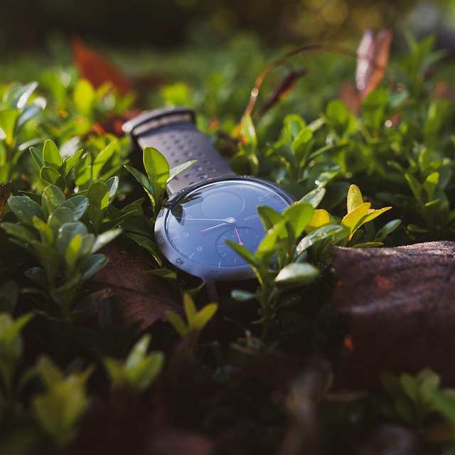 Wearable device monitoring heart rate